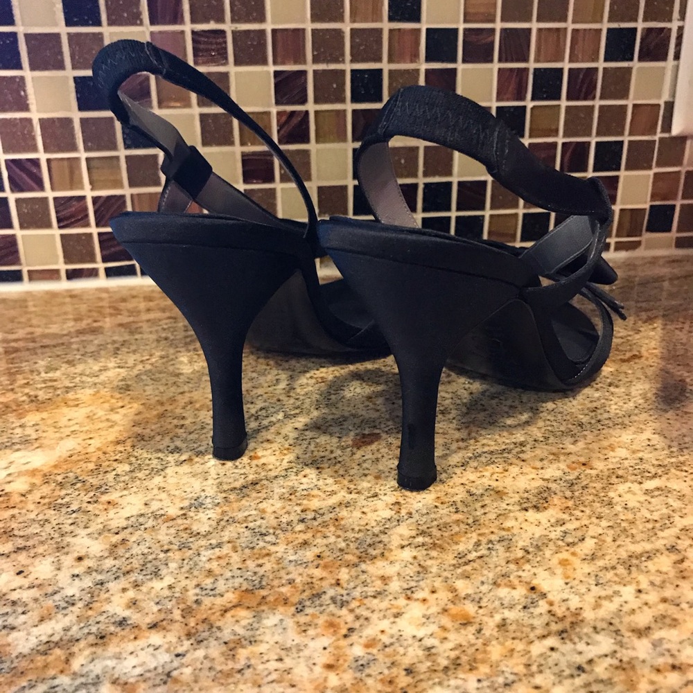Nina Blinged Bow Tie Sandal πΊ - Picture 7 of 8